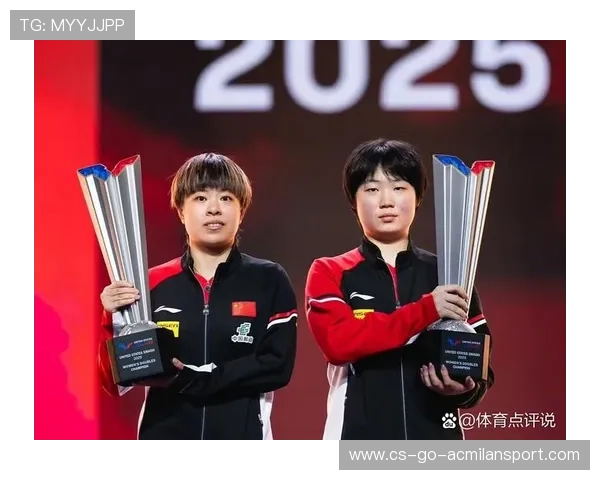 女单颁奖礼王艺迪微笑夺冠 亚军自豪笑容灿烂展风采 女单颁奖礼王艺迪微笑夺冠 亚军自豪笑容灿烂展风采