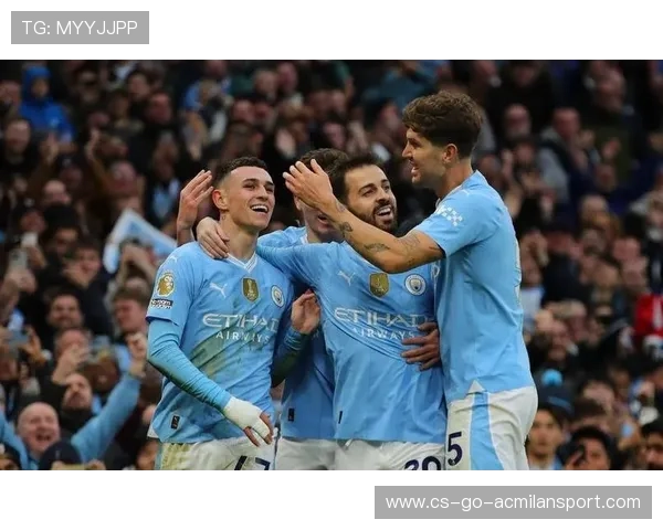 曼城福登门前跟进补射完成绝妙配合